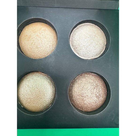 Dream Glow By Style Essentials Baked Highlighter Palette With 4 Shimmer Shades & - Picture 5 of 5